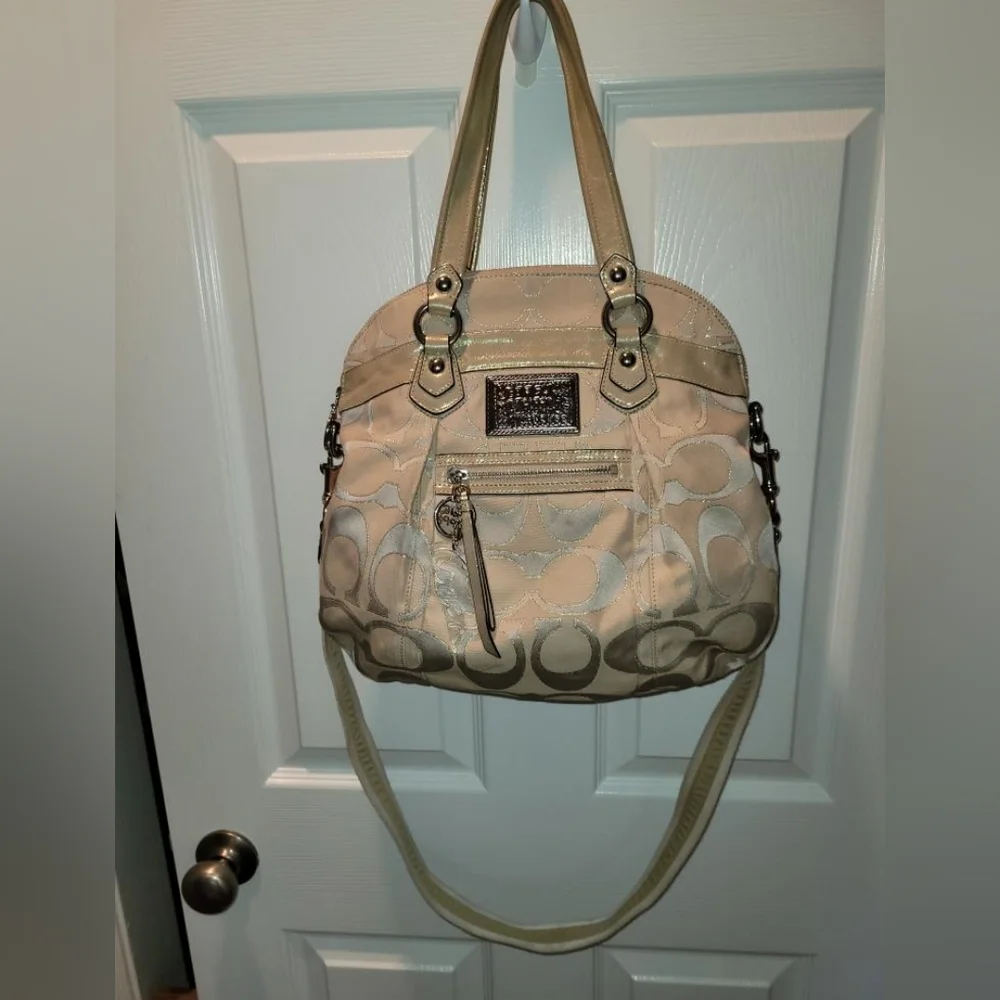 Coach Poppy shoulder bag - Picture 2 of 16